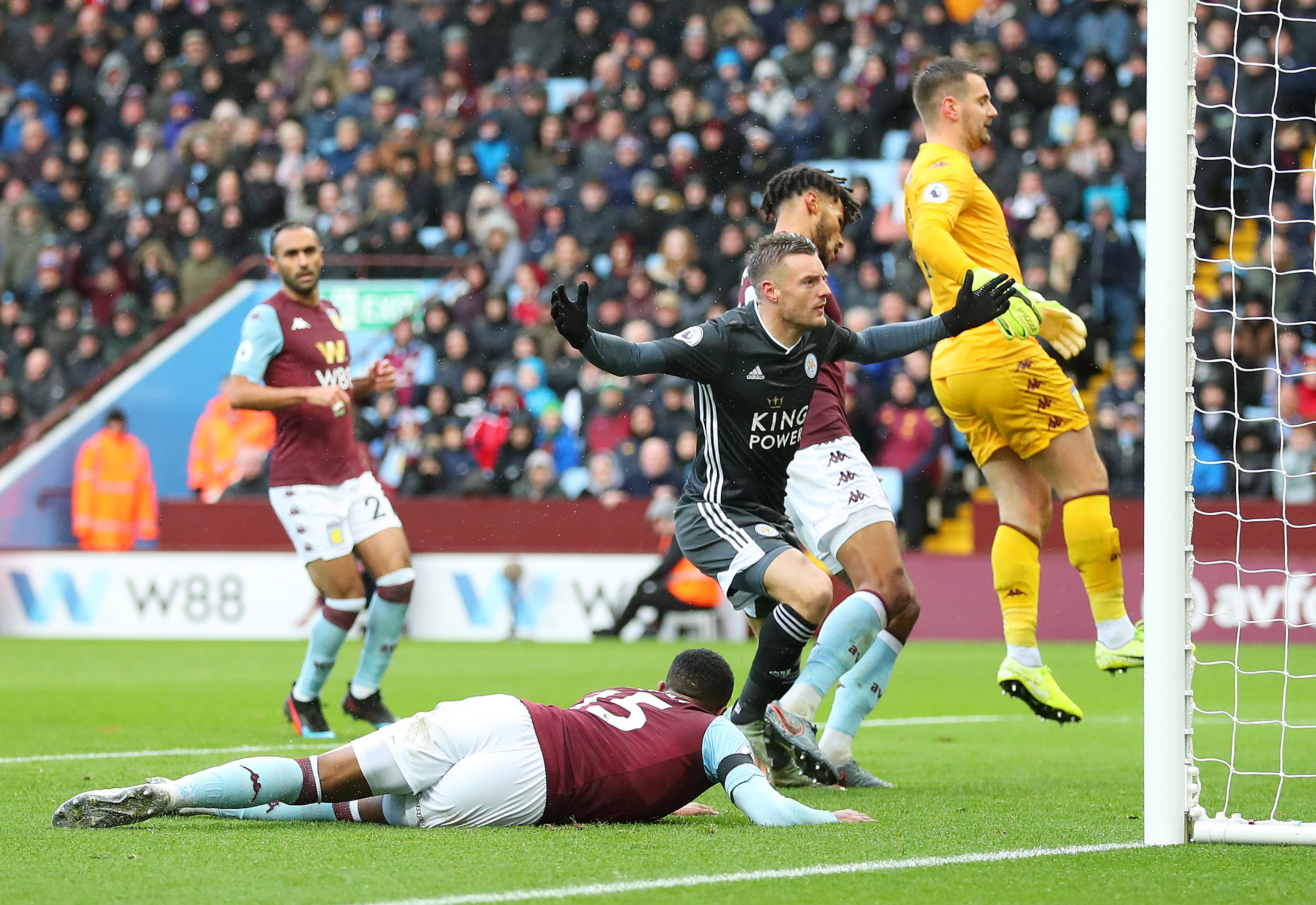 也使他本人 也使他本人